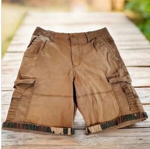 Airwalk Khaki Cargo Shorts size 30